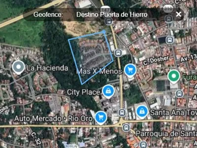 Polygon geofence drawn around a warehouse on a satellite map